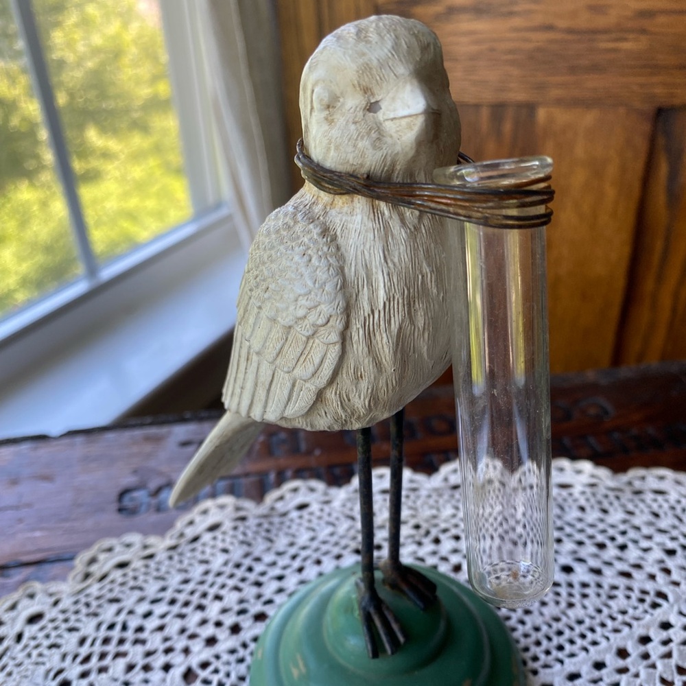 Vintage Bird Bud Cottagecore Vase. EUC